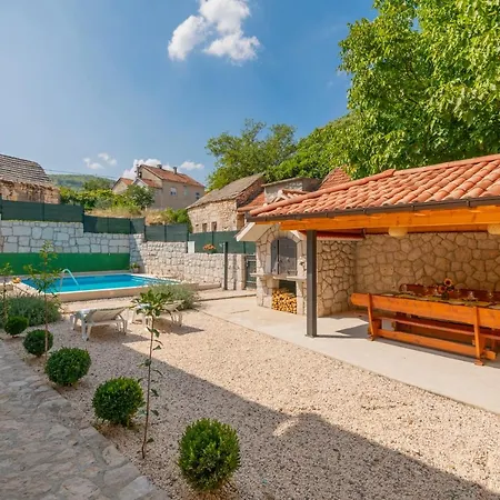 Villa Ita